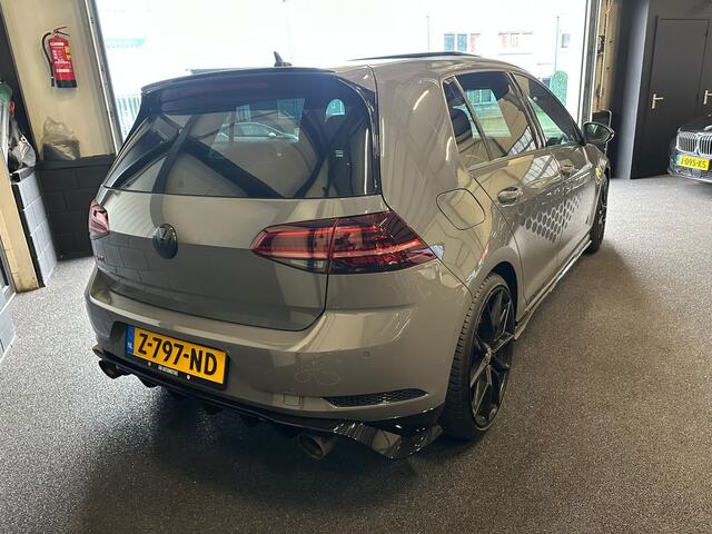 Volkswagen GOLF 2.0 TSI 290 pk GTI TCR / Akrapovic/ Pure-Grey/ Pano-dak/ Keyless/ Adap.Cruise/ Camera/ Sport-Stoelen/ Stoel.Verw/ 19'' LMV