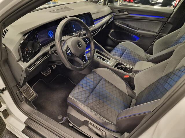 Volkswagen GOLF 2.0 TSI R 320PK 4Motion Performance Pack 19inch Remus DCC