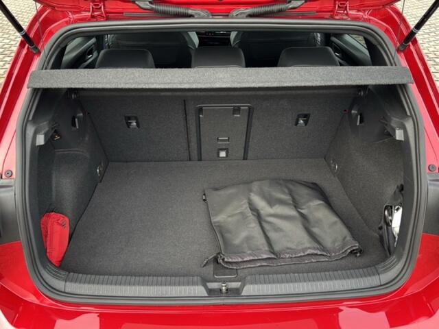 Volkswagen GOLF 1.4 TSI GTE LEDER/TREKHAAK/IQ-LIGHTS/CAMERA/STOEL-VENTILATIE