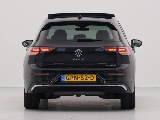 Volkswagen GOLF 1.5 eHybrid 204pk 50 Edition Panorama Matrix Led SStoel/Stuurverwarming Acc 25
