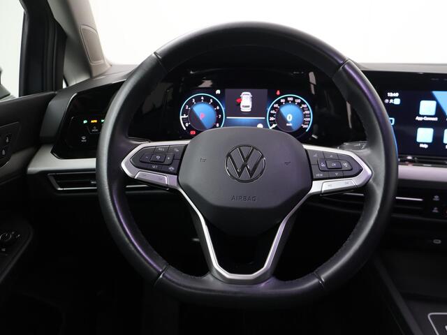Volkswagen GOLF Variant 1.0 eTSI Life | 110 PK | Automaat | Trekhaak | Navigatiesysteem |