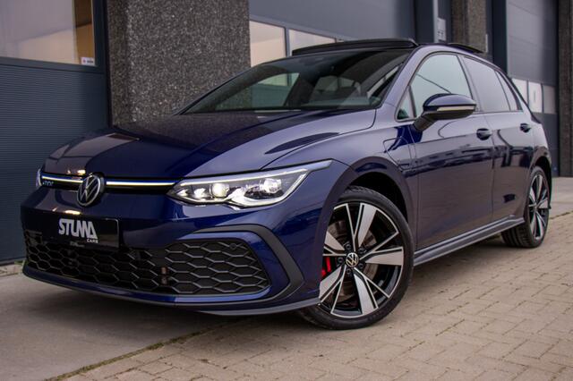 Volkswagen GOLF 1.4 eHybrid GTE | Pano | HUD | LED | IQ Lights | Carplay | Camera | Sfeer | Stuurverwarming | Stoelverwarming | ACC | Keyless | Lane Assist | Side Assist | Front Assist | 1 Eigenaar | Dealer Onderhouden | Garantie