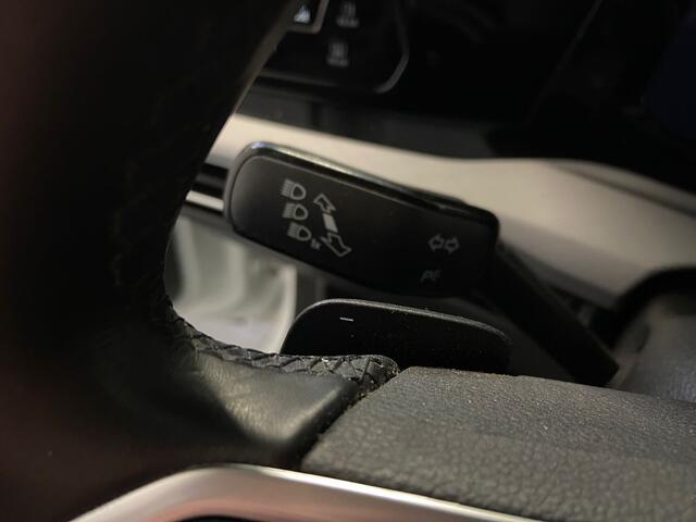 Volkswagen GOLF 1.0 eTSI Life. Trekhaak!