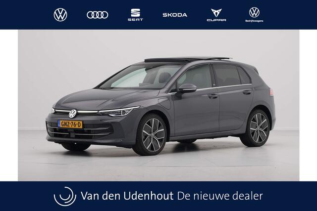 Volkswagen GOLF 1.5 eHybrid 50 Edition Panorama Stoel/Stuurverwarming Camera PDC Standkachel