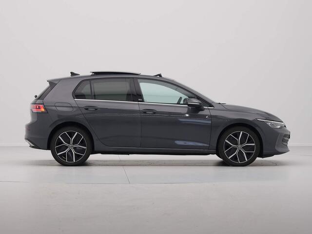 Volkswagen GOLF 1.5 eHybrid 50 Edition Panorama Stoel/Stuurverwarming Camera PDC Standkachel