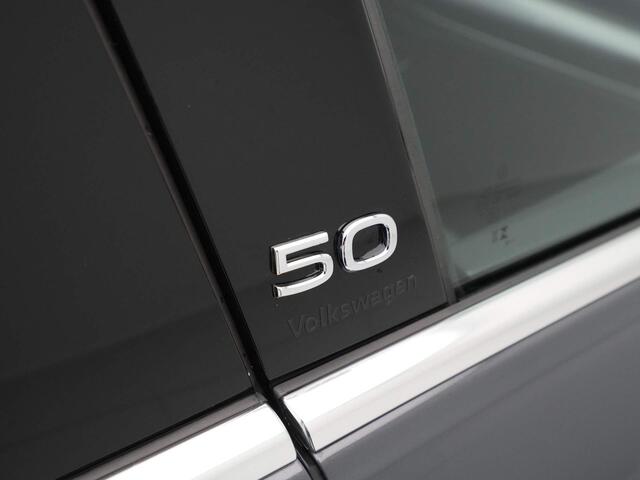 Volkswagen GOLF 1.5 eHybrid 50 Edition Panorama Stoel/Stuurverwarming Camera PDC Standkachel