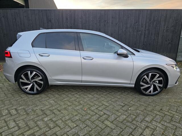 Volkswagen GOLF 1.4 eHybrid Style