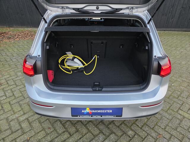 Volkswagen GOLF 1.4 eHybrid Style