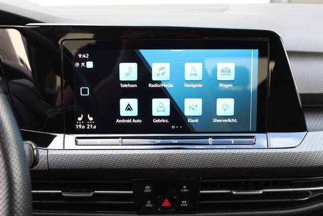 Volkswagen GOLF 1.5 eTSI R-Line Business | IQ/Dynamic light | Panoramadak | Rijklaar