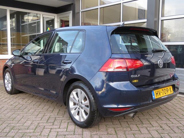 Volkswagen GOLF 1.0 TSI 115PK CONNECT. SER. / Xenon / Camera / Navi. / BOVAG garantie