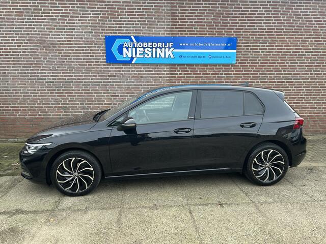 Volkswagen GOLF 1.5 TSI Style