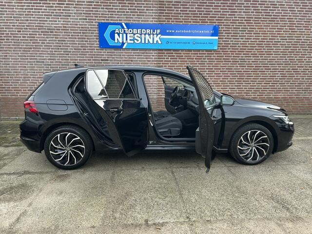 Volkswagen GOLF 1.5 TSI Style