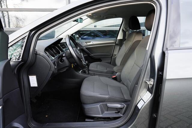 Volkswagen GOLF 1.0 TSI Comfortline Trekhaak|Camera|Netjes bereden!