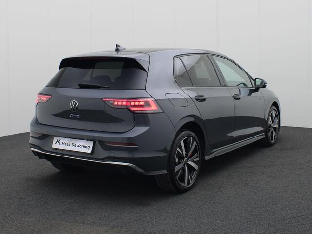 Volkswagen GOLF 1.5 eHybrid 272pk DSG GTE · 360 Camera · Stuur- & Stoelverwarming · Head-Up Display · Side Assist · Sfeerverlichting · Garantie t/m 09-10-2026