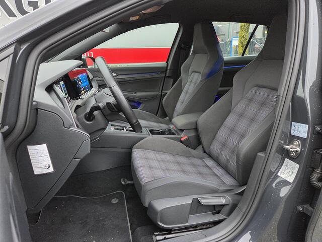 Volkswagen GOLF 1.4 eHybrid GTE 18"/IQ Light/PDC/Apple Carplay & Android Auto/Virtual Cockpit