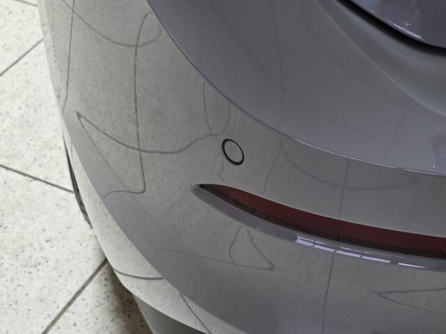 Volkswagen GOLF 1.0 TSI Life/ Dealer Onderhouden!/ Trekhaak/ LED Koplampen/ Elek.Stoel+Memory/ Virtual Cockpit/ Apple+Android/ Stoel+Stuurverw./ Sportstoel/ 16''LMV/ Clima/ Navi/ Cruise.Adaptief/ Bluetooth/ PDC V+A.