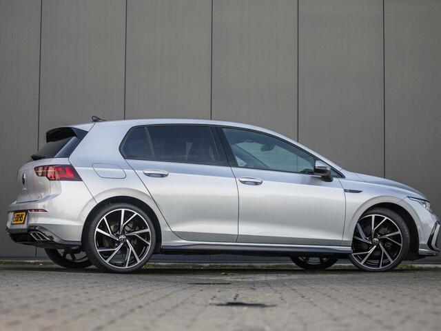 Volkswagen GOLF 1.5 2x R-Line Business 150pk dsg. i Qlight. Stoel Verw. 19 inch lm.