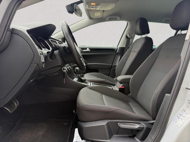 Volkswagen GOLF Variant 1.0 TSI Comfort Line Business | AUTOMAAT | NAVIGATIE | CAMERA