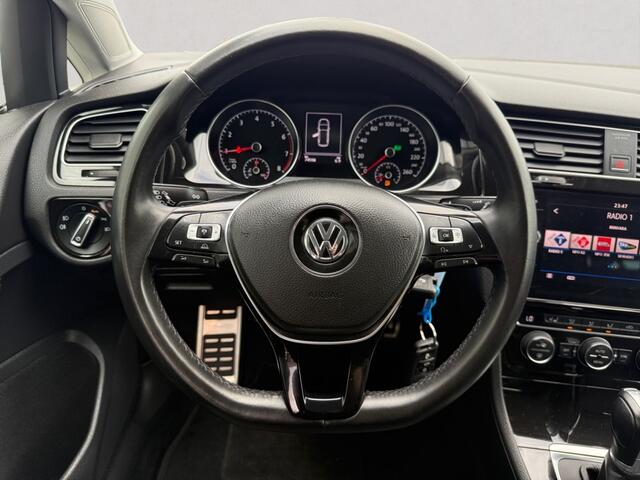 Volkswagen GOLF Variant 1.0 TSI Comfort Line Business | AUTOMAAT | NAVIGATIE | CAMERA