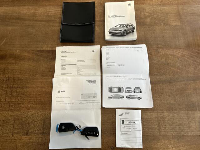 Volkswagen GOLF Variant 1.5 TSI 130pk R-Line Navi, ACC, Carplay, Trekhaak elektr.