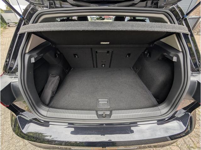 Volkswagen GOLF 1.5 TSI Style