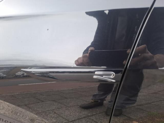 Volkswagen GOLF 2.0 TDI R-Line