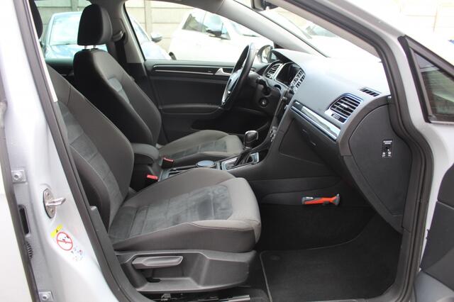 Volkswagen GOLF 1.5 TSI Highline Climate Control / Adaptive Cruise Control
