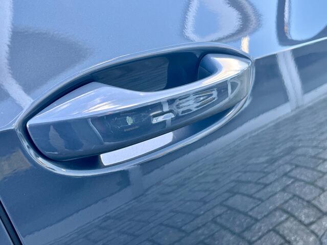 Volkswagen GOLF 1.5 eTSI 150PK Automaat Carplay Pano Stoelverwarming