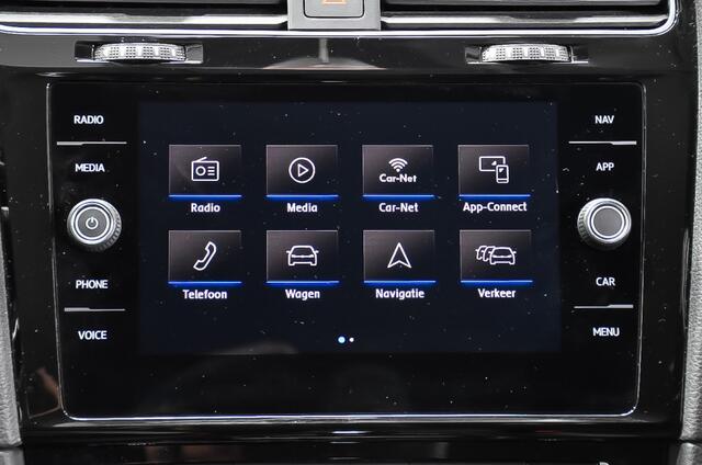 Volkswagen GOLF 1.0 TSI R-LINE | LED-MATRIX | FACELIFT | CARPLAY |