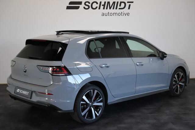 Volkswagen GOLF 1.5 eHybrid GTE 272pk | Panoramadak | Matrix | Trekhaak elektr.