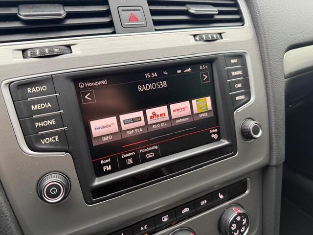 Volkswagen GOLF 1.2 TSI DSG Comfortline / 1 JAAR GARANTIE / Pano