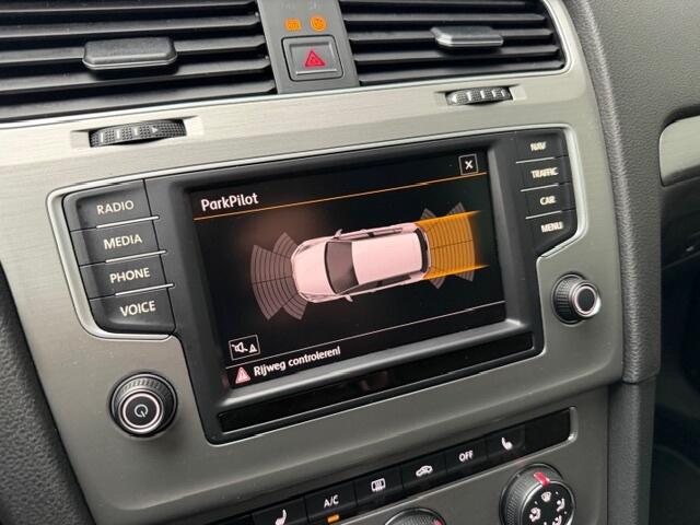 Volkswagen GOLF 1.2 TSI DSG Comfortline / 1 JAAR GARANTIE / Pano