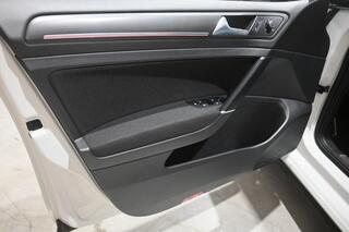 volkswagen-golf-2.0-tsi-gti-perform