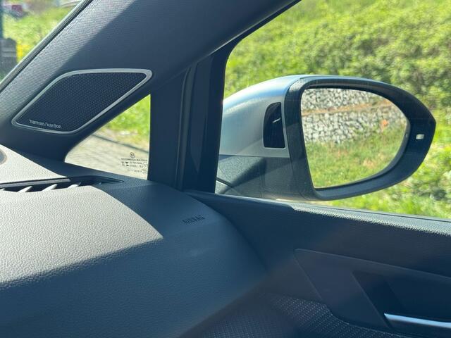 Volkswagen GOLF VIII Lim. Golf VIII 2.0 TSI R 4Motion (EURO 6d)