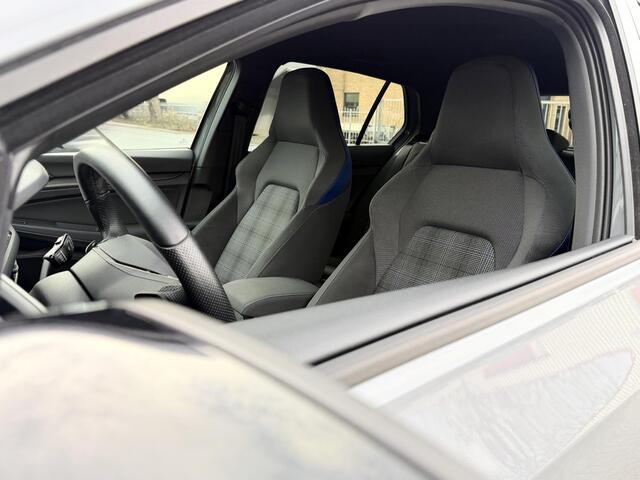 Volkswagen GOLF 1.4 eHybrid GTE IQ LIGHT HUD LANE ACC DCC