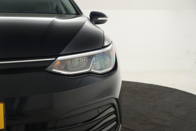 Volkswagen GOLF Variant 1.0 eTSI Life Business Automaat, Apple carplay, Lmv,
