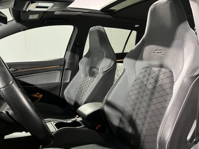 Volkswagen GOLF Variant 1.5 eTSI R-Line / AUTOMAAT/ PANO/ PARK.SENSOREN V+A/ CAMERA/ ACC/ STUUR+STOEL VERWARM./ APP-CONNECT/ RIJ-MODI/ DIGITAL DASH/ NAVI/ DAB/ CLIMA/ LED/ ISOFIX/ 17'' LMV