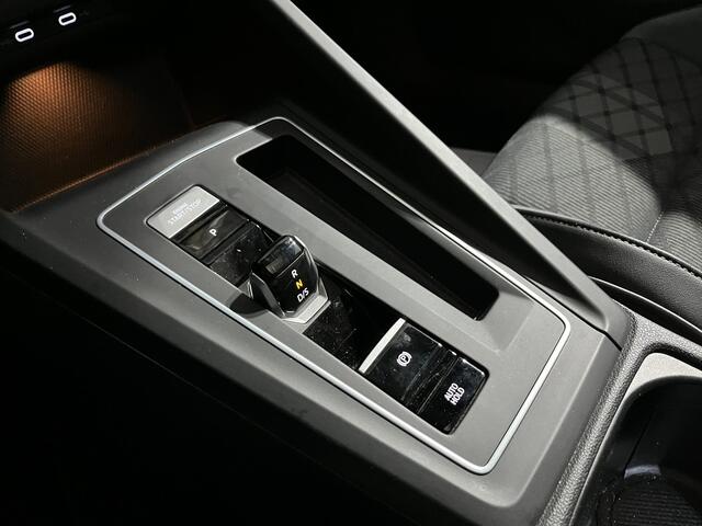 Volkswagen GOLF Variant 1.5 eTSI R-Line / AUTOMAAT/ PANO/ PARK.SENSOREN V+A/ CAMERA/ ACC/ STUUR+STOEL VERWARM./ APP-CONNECT/ RIJ-MODI/ DIGITAL DASH/ NAVI/ DAB/ CLIMA/ LED/ ISOFIX/ 17'' LMV