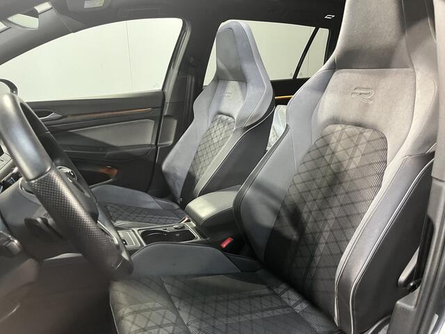 Volkswagen GOLF Variant 1.5 eTSI R-Line / AUTOMAAT/ PANO/ IQ. LIGHT V & A/ STUUR + STOEL VERWARM./ CAMERA/ ACC/ APP CONNECT/ RIJ-MODI/ DIGITAL DASH/ NAVI/ CLIMA/ DAB/ 17'' LMV