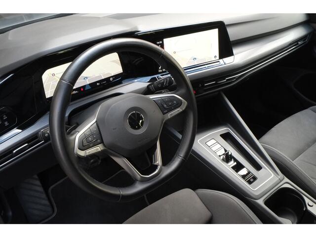 Volkswagen GOLF 1.5 eTSI Style AUT Trekhaak, Achteruitrijcamera, Navigatie, ACC,