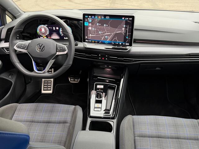 Volkswagen GOLF 1.5 eHybrid GTE | Black Style | IQ light | Camera | Head-up | Rijklaar incl. garantie