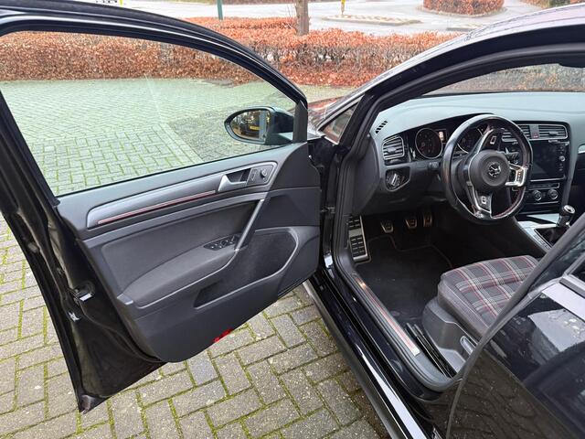 Volkswagen GOLF 2.0 TSI GTI 230pk 6-bak