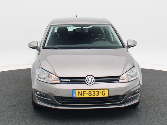 Volkswagen GOLF 1.0 TSi Edition 115 Pk | Trekhaak | CarPlay | Cruise Control | Airco | Leder Stuurwiel | 15 Inch | 98.526 Km