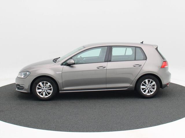 Volkswagen GOLF 1.0 TSi Edition 115 Pk | Trekhaak | CarPlay | Cruise Control | Airco | Leder Stuurwiel | 15 Inch | 98.526 Km