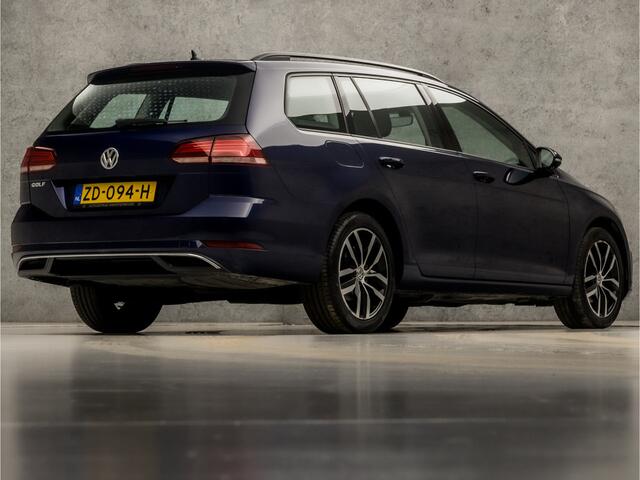 Volkswagen GOLF Variant 1.0 TSI Sportline 116Pk Automaat (GROOT NAVI, APPLE CARPLAY, CLIMATE, ADAPT. CRUISE, LM VELGEN, NIEUWE APK, NIEUWSTAAT)