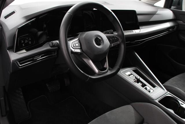 Volkswagen GOLF 1.0 eTSI Variant Style DSG Navigatie | Climate Control | Adaptive Cruise Control | Lane Assist | Privacy Glass | Stoel/Stuurverwarming | LED | PDC V+A | Camera | Electrisch bedienbare Achterklep