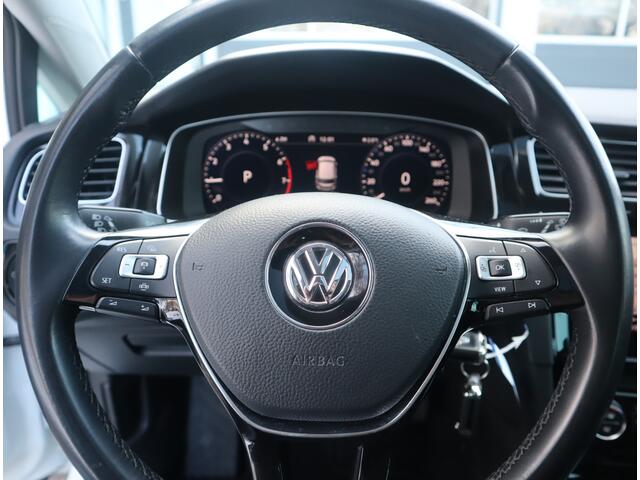 Volkswagen GOLF 1.5 TSI Highline / Panoramadak