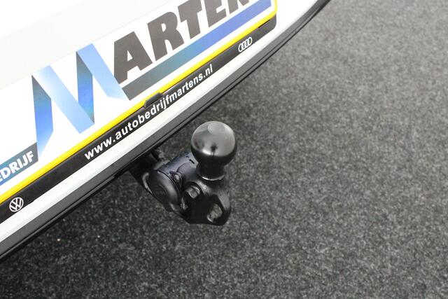Volkswagen GOLF 1.5 272pk eHybrid GTE Black Style Trekhaak 360Camera Head-Up Panoramadak Keyless Stoelverwarming Navigatie