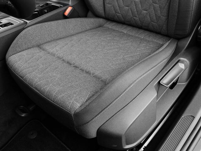 Volkswagen GOLF Life Edition 1.5 eHybrid 204 PK 6 versn. DSG · Achteruitrijcamera · Draadloze telefoonlader · Sfeerverlichting · Stuurwiel verwarmd ·