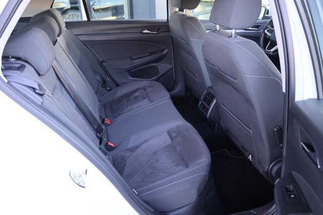 Volkswagen GOLF 1.5 TSI STYLE *IQ Light*Memory*Sfeer*Carplay*BTW